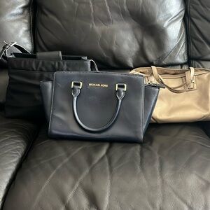 FAIR CONDITION Coach and Michael kors lot